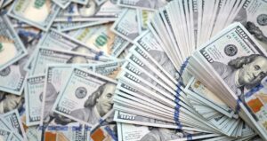 bankacilik devi acikladi ulkelerin borcu katlanarak artacak dYuS2GiM.jpg